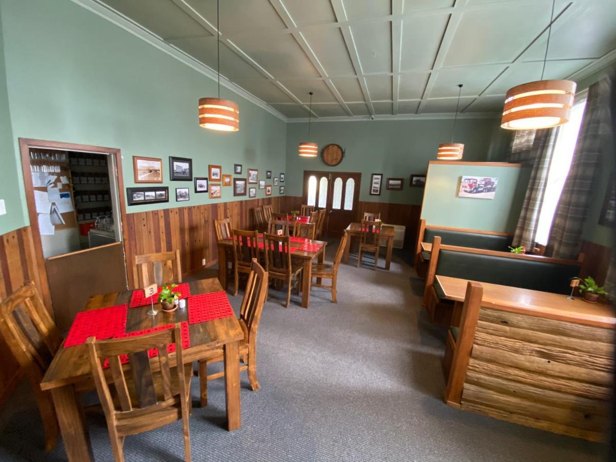 Wheels And Reels Accommodation Mossburn Экстерьер фото