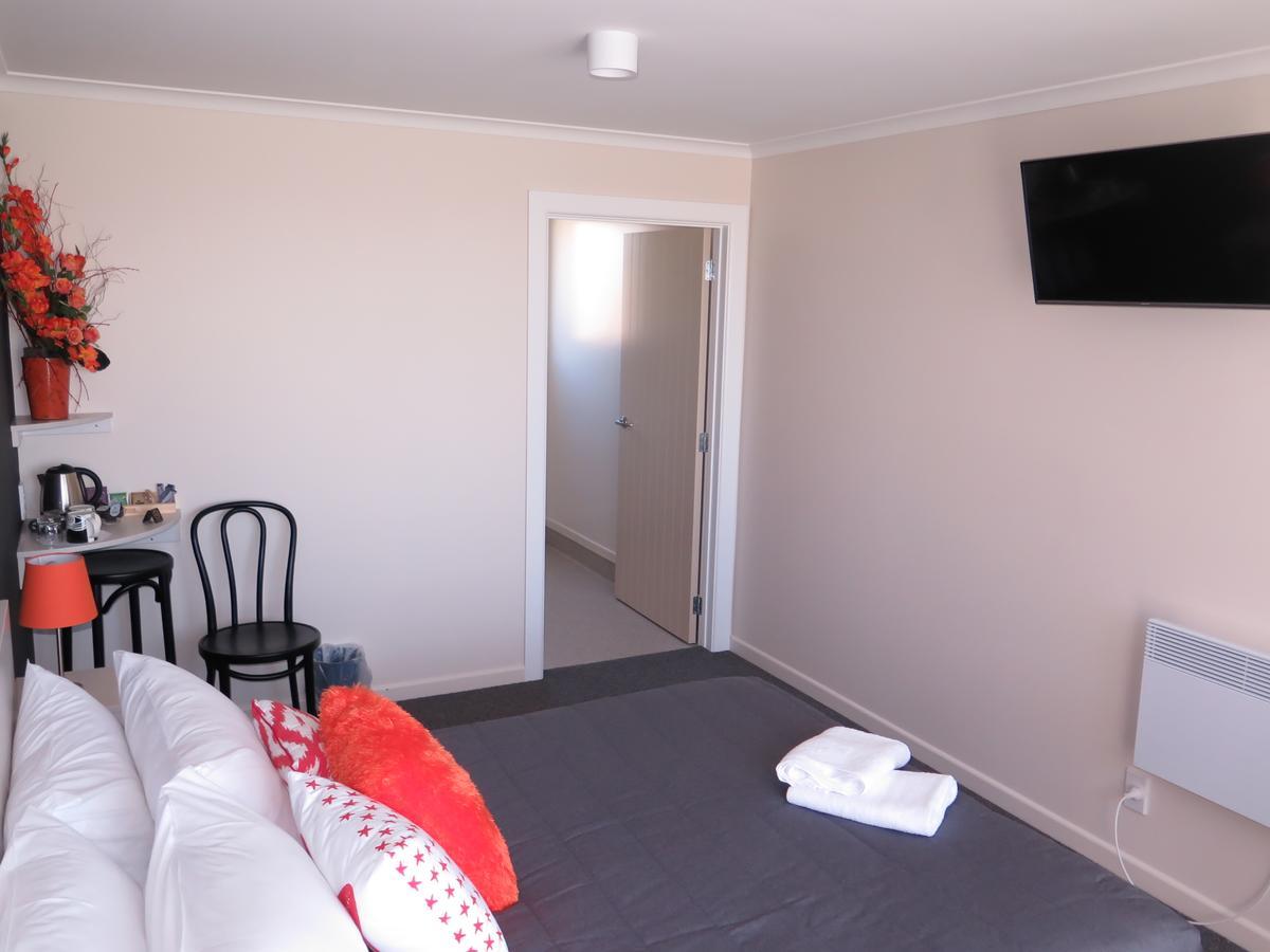 Wheels And Reels Accommodation Mossburn Экстерьер фото