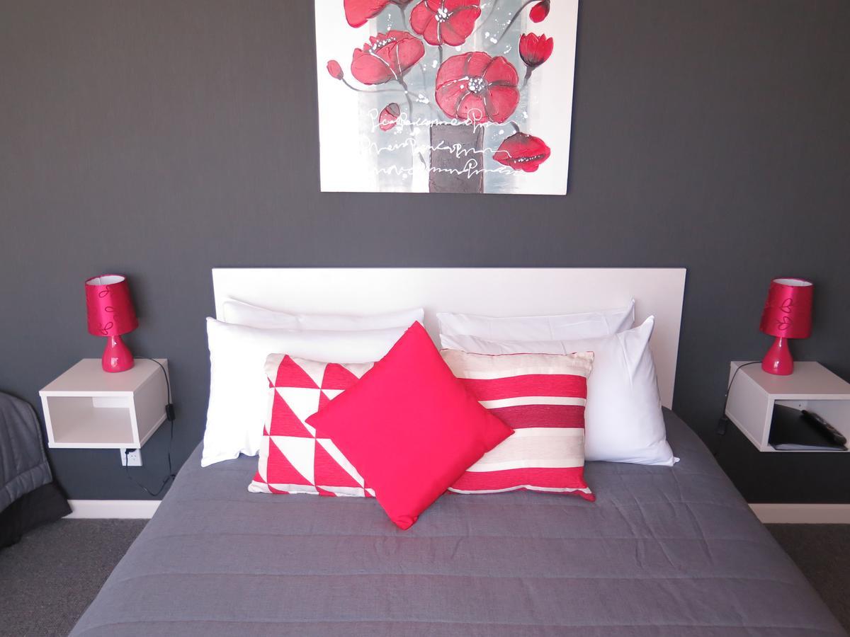 Wheels And Reels Accommodation Mossburn Экстерьер фото